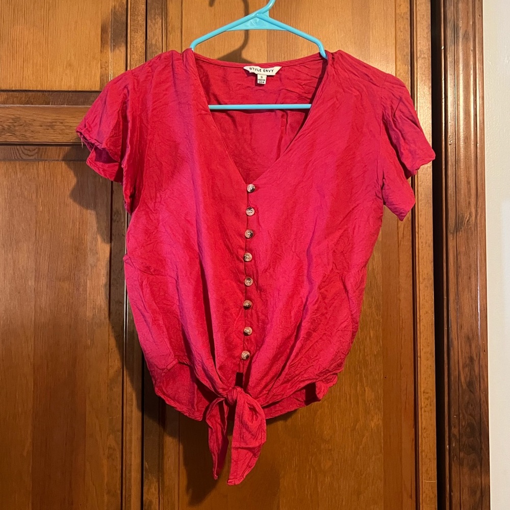Style Envy Red/Pink Blouse Size Small